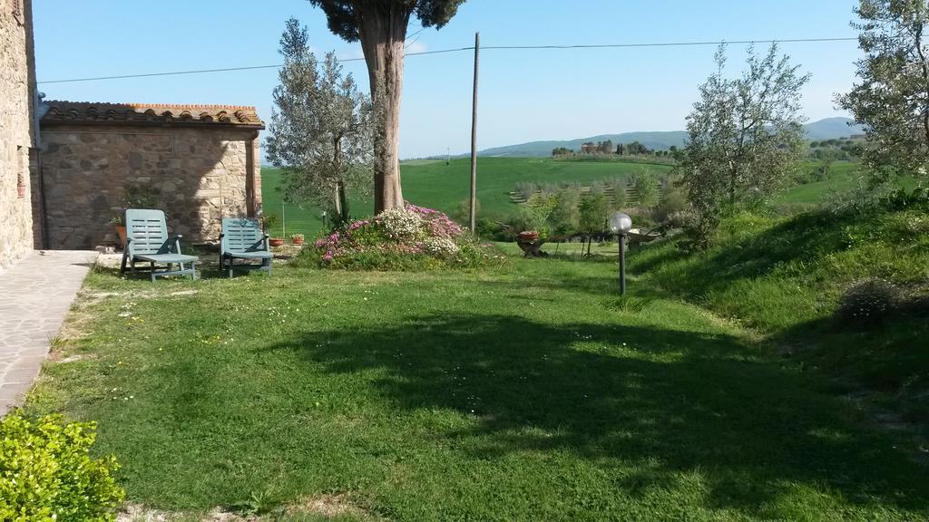 Apartamento Casa Il Ponte Chianni Exterior foto